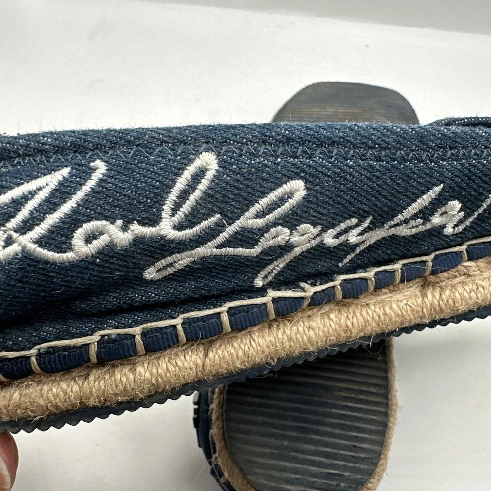 Karl Lagerfeld Malice Logo Charm 5.5 M Espadrilles Karl Lagerfeld Flat Shoes‎